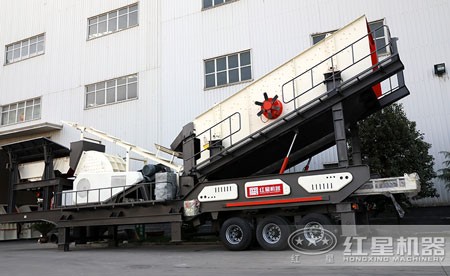 車載流動錘式破碎機(jī)多少錢？產(chǎn)量多高？