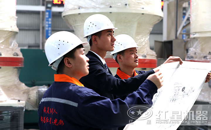 精湛技術(shù)人員現(xiàn)場指導(dǎo)設(shè)備的生產(chǎn)、制造
