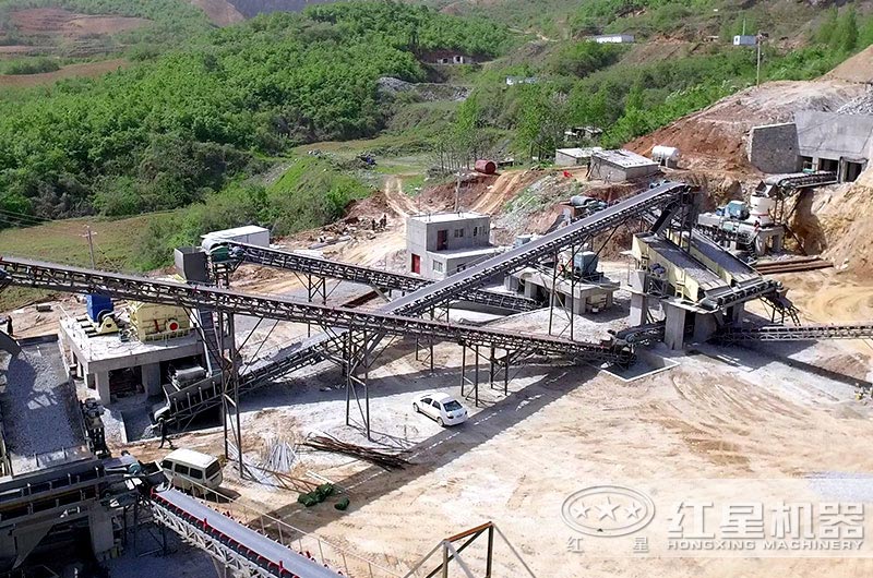 廢石料加工設備作業(yè)現場